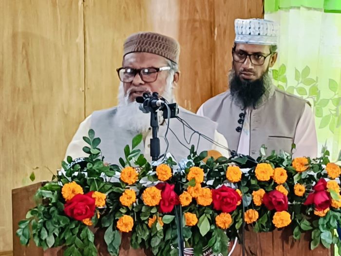 ইমাম-মুয়াজ্জিনদের জন্য বেতনস্কেল তৈরির উদ্যোগ নেওয়া হয়েছে